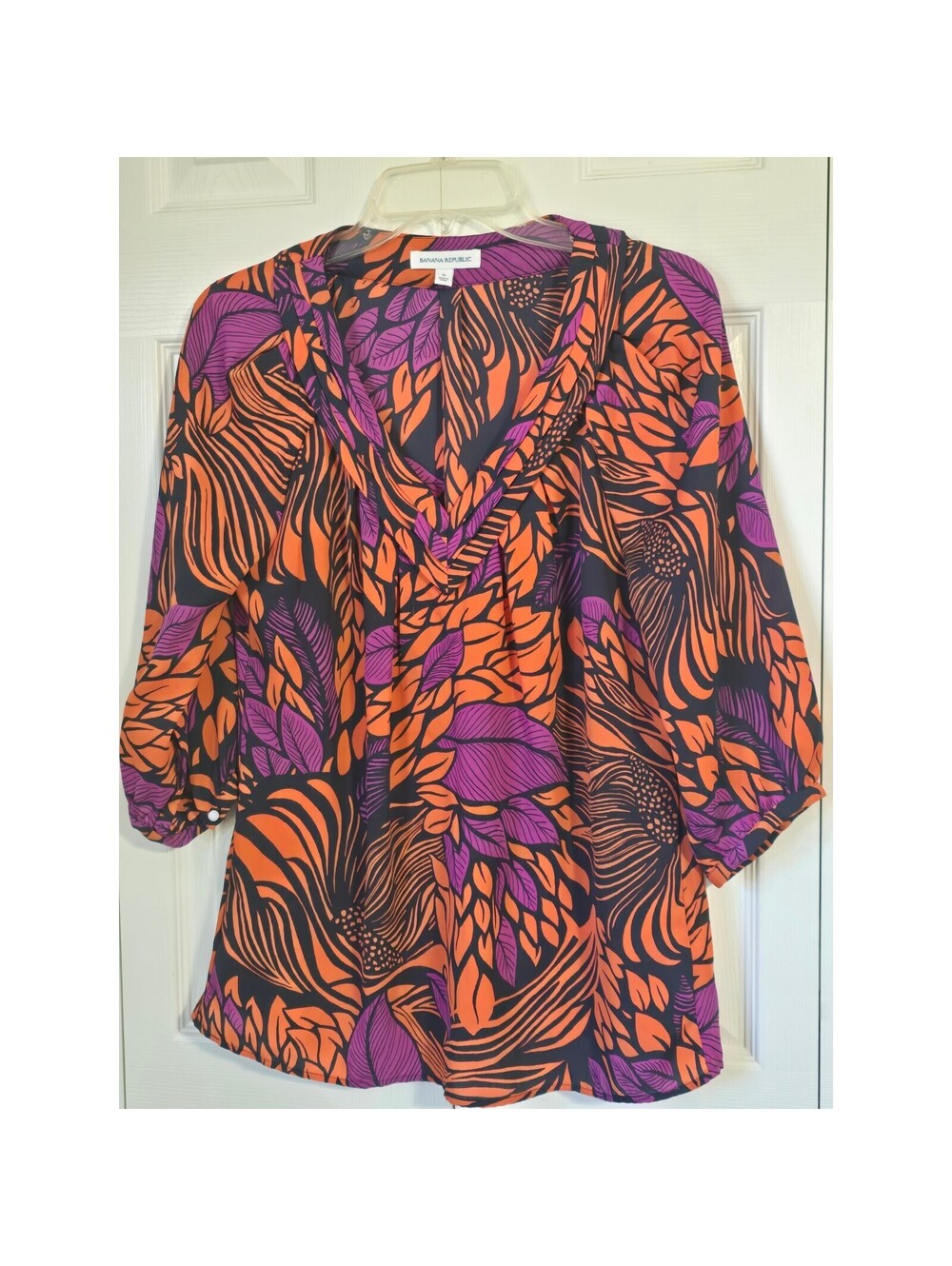Banana Republic Women's Small V-Neck Floral Print Blouse